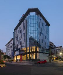 Exterior & Views 1, Hotel 88 Blok M by WH, Jakarta Selatan
