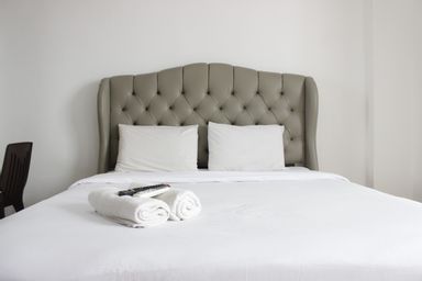Pleasant and Comfy Studio Room at Emerald Towers Apartment By Travelio, bandung