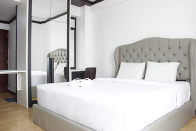 Pleasant and Comfy Studio Room at Emerald Towers Apartment By Travelio, bandung