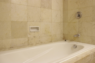 Bedroom 4, Modern & Deluxe 2BR at Braga City Walk Apartment By Travelio, Bandung