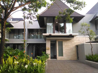 Exterior & Views 1, Hyarta Luxorious Golden Villa, Sleman
