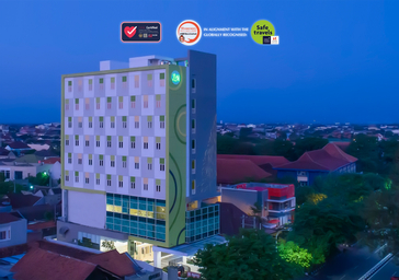 Exterior & Views 1, Zest Hotel Parang Raja Solo, Solo