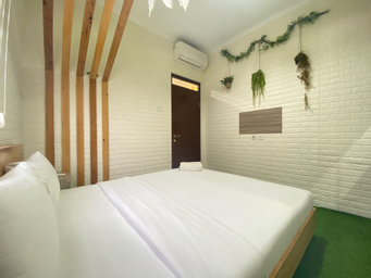 Bedroom 3, Pretentious 2BR Corner Apartment at Gateway Pasteur near Exit Toll By Travelio (tutup sementara), Bandung