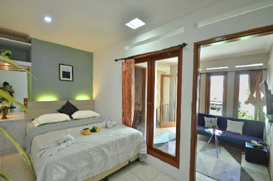 Bedroom 1, Villa Amethyst Dago Pakar M-26 2BR, Bandung