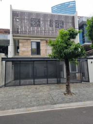 Exterior & Views 2, OYO 90635 Tango Juliet Residence, Jakarta Pusat