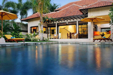 NineBR with 3 Pools Within Short Walk to the Beach, badung