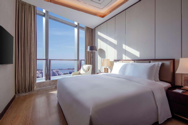 King Two Bedroom Apartment Ocean View