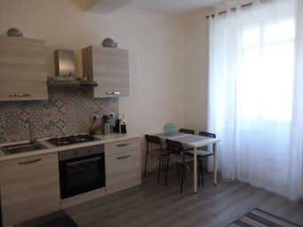 Others 2, Brand new Porto Antico apartment, Genova