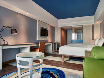 Grand Deluxe, Balcony & Ocean View - 2 Single Beds & a Single Sofa Bed