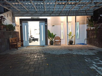 Exterior & Views 1, R Homey Rejodani, Sleman