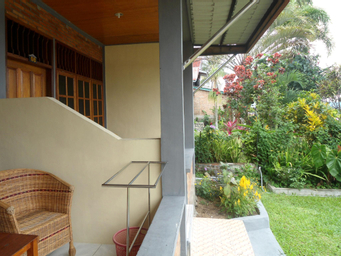 Exterior & Views 4, Gokhon Guest House, Samosir