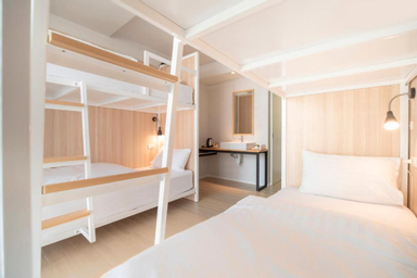 Bedroom 3, KITZIO HOUSE HOTEL, Huai Kwang
