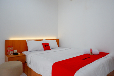 Bedroom 1, RedDoorz near GOR UNY, Yogyakarta