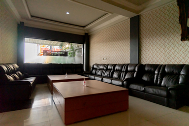 Exterior & Views 2, Urbanview Hotel Raja Jambi by RedDoorz, Jambi