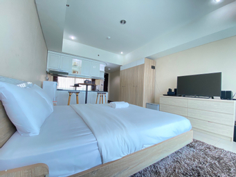 Modern & Stylish Studio at Tamansari La Grande Apartment By Travelio, bandung