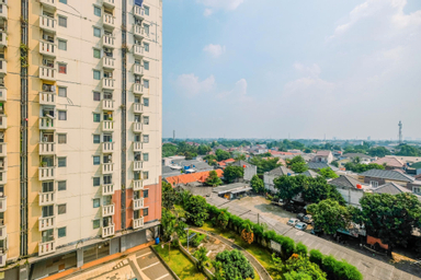 Exterior & Views 2, Homey and Compact 2BR Cibubur Village Apartment By Travelio, Jakarta Timur
