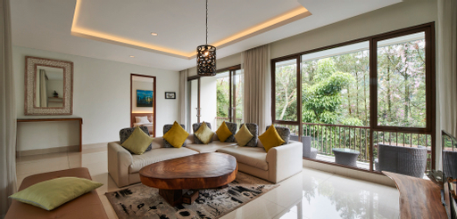 Public Area 1, Pinus Villa 5 bedroom with a private pool, Bandung