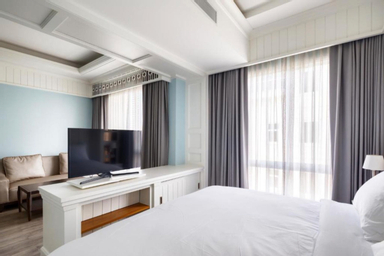 Bedroom 6