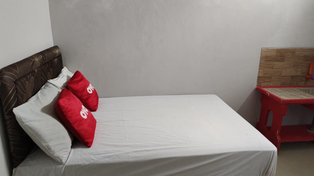 Bedroom 1, Taman Daun Tenggilis, Surabaya