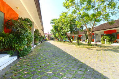 Exterior & Views 2, Sayang Residence II, Denpasar
