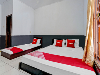 KAMAR FAMILY DELUKS