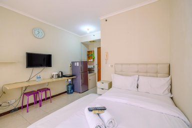 Bedroom 1, Simply Look Studio Room at Maple Park Sunter Apartment By Travelio, North Jakarta