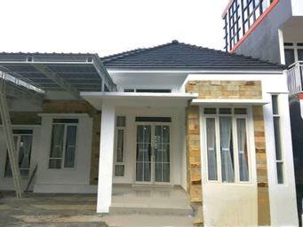 Exterior & Views 1, Villa D'coopers 2 depan JATIM PARK2 pas 5bedroom, Malang