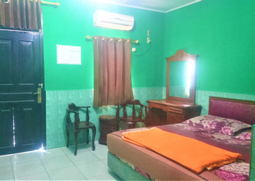 Bedroom 1, HOTEL BUKIT PANEMBAHAN, Medan