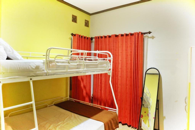 Bedroom 2, Villa Kajang, Malang