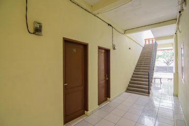 Public Area, RedDoorz near Politeknik Negeri Medan, Medan