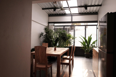Public Area 4, Phresh Hostel, Suan Luang