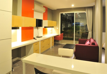 Living Area 3