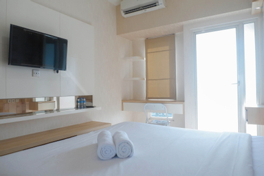 Comfortable and Well Appointed Studio Apartment Supermall Mansion By Travelio, surabaya