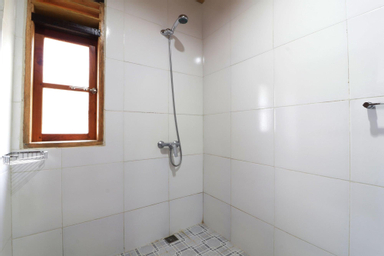 Bathroom 4