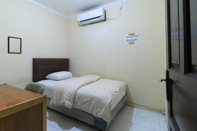 Single Standard Room