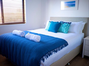 Bedroom 1, Cottesloe Marine Apartment, Cottesloe