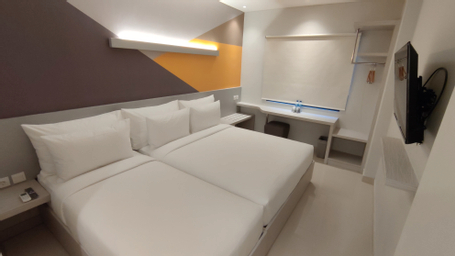 Kamar Keluarga Queen atau Ranjang Lain