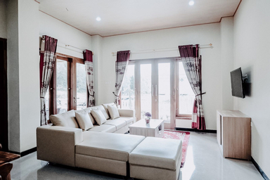 Others 2, Villa Griya Mulya, Karanganyar