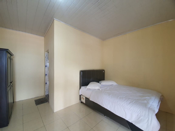 Bedroom 4, Bob Homestay, Samosir