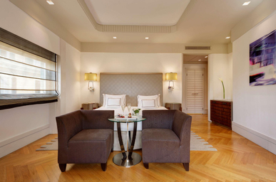 Dining Room 7