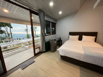 Bedroom 3, De Pointe Resort & Resto, Bogor