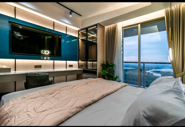 Bedroom 1, Gold Coast Luxury Aparthotel Sea View by D’luxx, North Jakarta