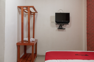 Bedroom 3, RedDoorz Syariah near Jakabaring Sport City Palembang, Palembang