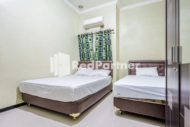 Bedroom 3, Baitussafar UMMI 1 Syariah Mitra RedDoorz, Malang