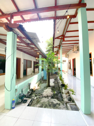 Exterior & Views 2, Homey Guesthouse Kertajaya (Syariah), Surabaya
