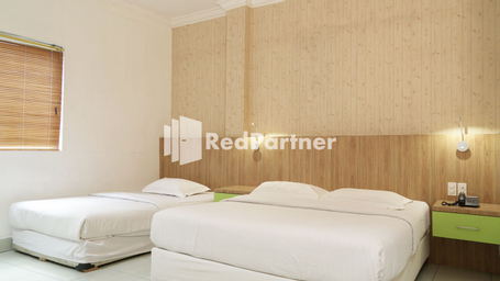 Bedroom 1, Wisma Sederhana RedPartner, Medan