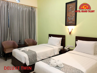 Twin Deluxe Room