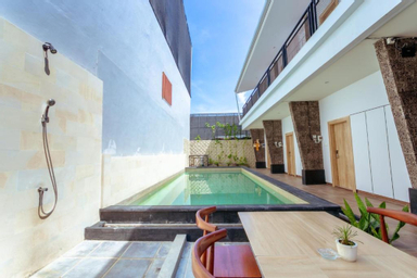 Swimming Pool 5