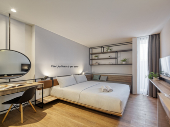 Double Deluxe Room or Other Beds