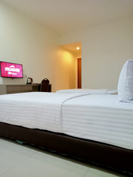 Bedroom 3, Putra Mulia Hotel, Medan